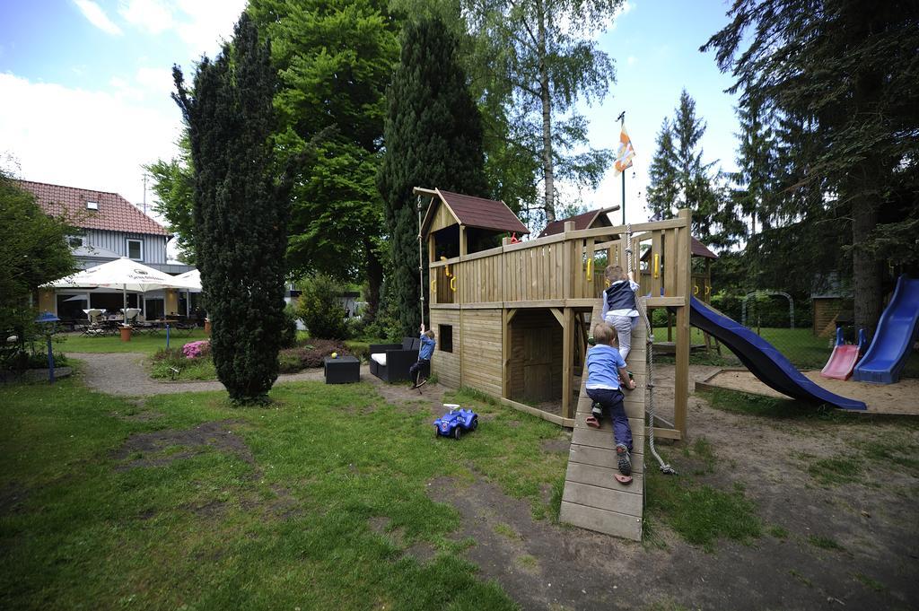 Hotel Zur Heidebluete Hambühren Exterior foto